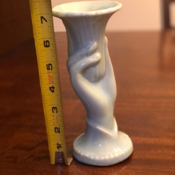 Shawnee USA Pottery Baby Blue Hand Vase - Picture 7 of 9